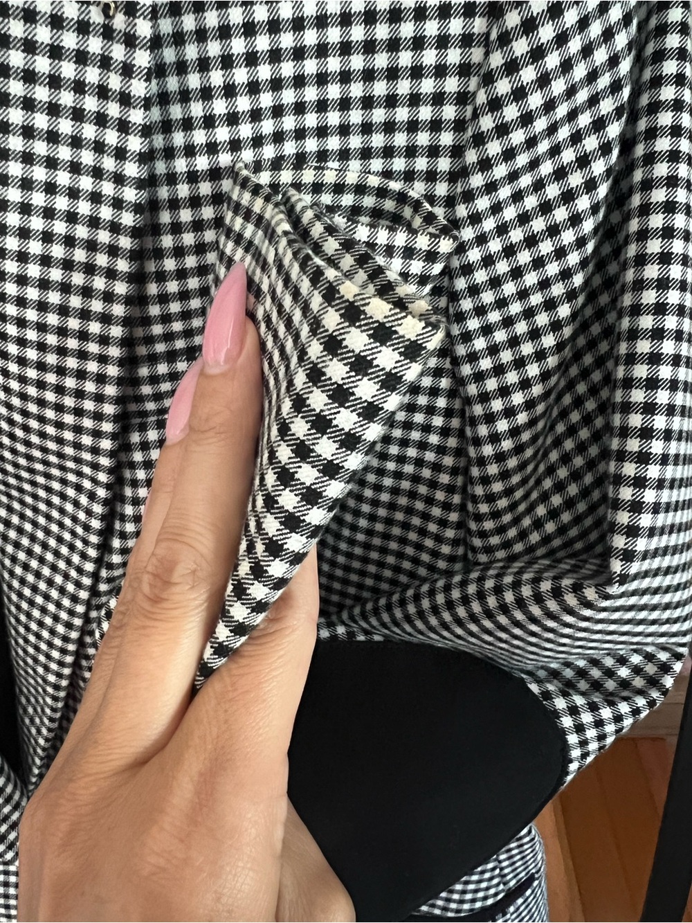 Tommy Hilfiger Black and White Houndstooth Long Blazer - Picture 6 of 6